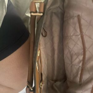 MK purse used in really good condition.